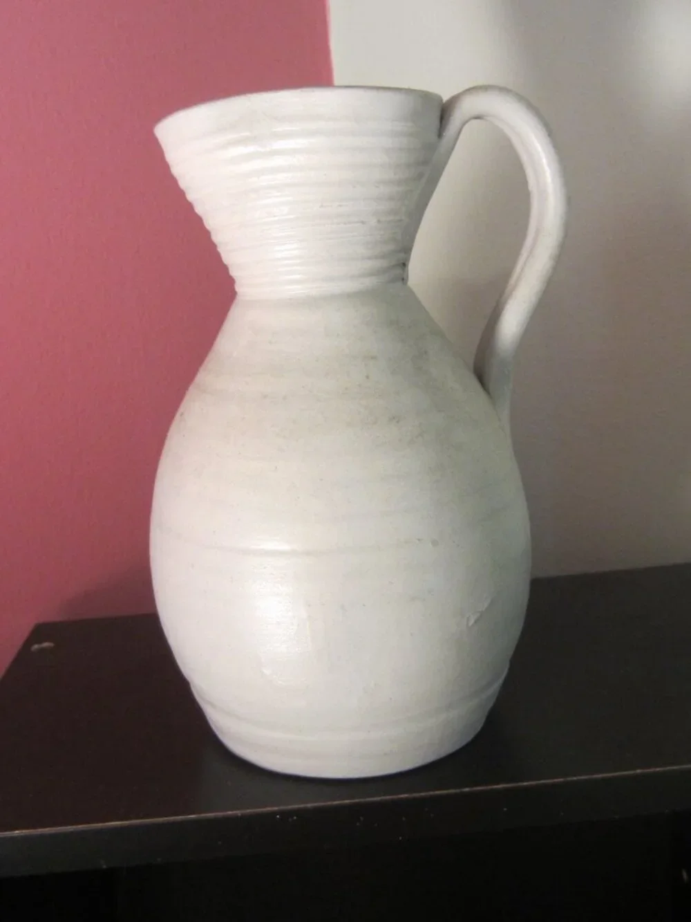 Williamsburg Pottery Pitcher~Vintage~Retro~ Mint Condition ~ PERFECT!